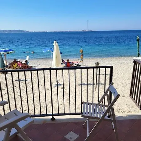 Orme Sulla Sabbia Vakantiehuis Villa San Giovanni