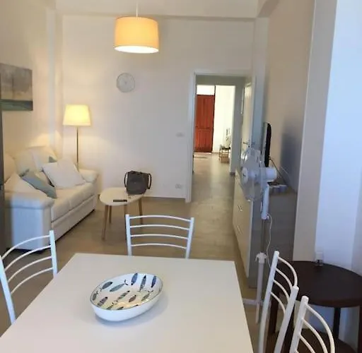 Orme Sulla Sabbia * Villa San Giovanni