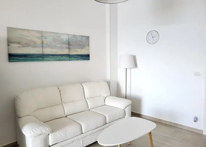 Orme Sulla Sabbia Villa San Giovanni